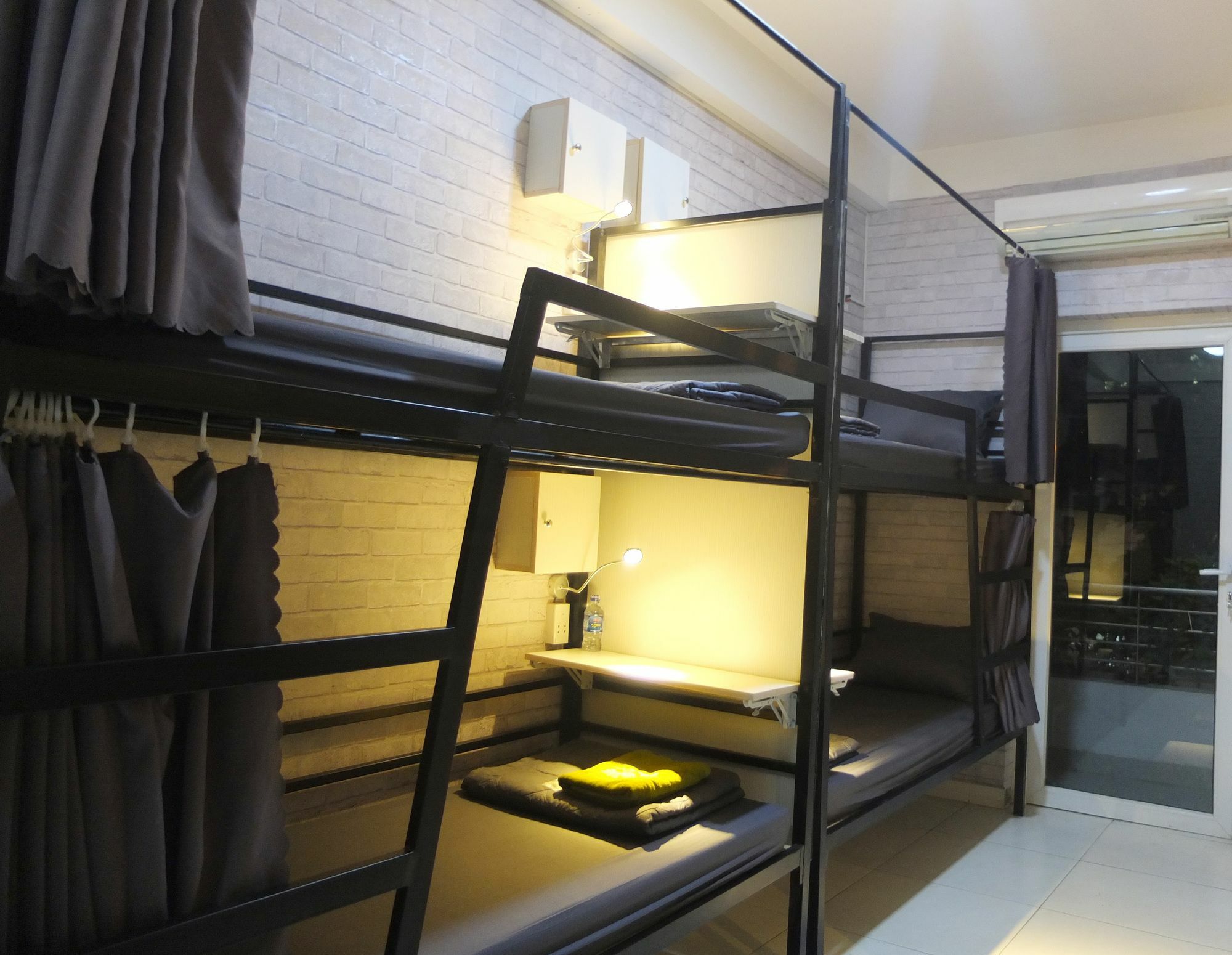 S Phuot Airport Hostel Cidade de Ho Chi Minh Exterior foto